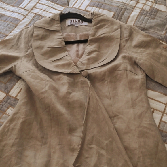 Linen Pantsuit - Picture 9 of 16